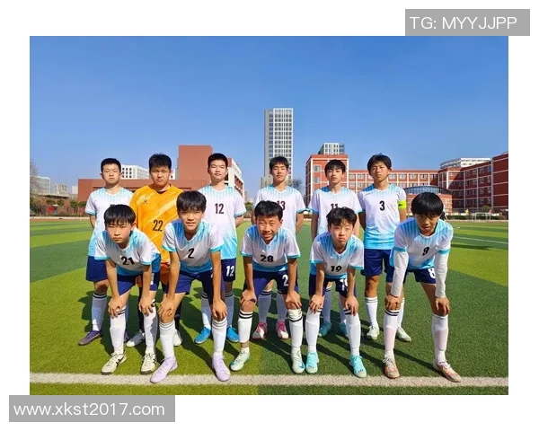 重庆足球队荣登足球配合排行榜第六名展现团队实力与默契 重庆足球队荣登足球配合排行榜第六名展现团队实力与默契